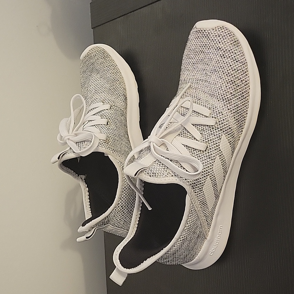 Adidas cloudfoam sneaker size 7½ GREAT PRE-OWNED COND. NO SMOKE OR PETS